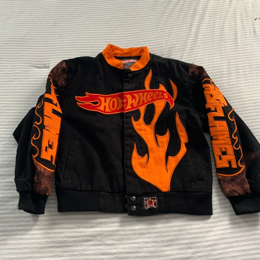 Kids Authentic HotWheels 🏎 jacket Size (M) 7/8
